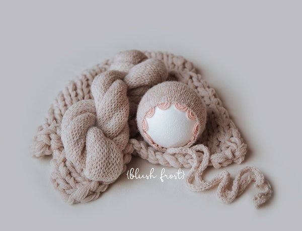 {BLUSH FROST } Beaded set