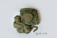 {OLIVE} Set